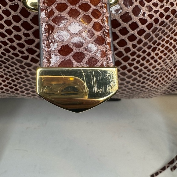 G.I.L.I.Snake Fringe Stirrup Shoulder Red/Brown Patent Suede Bag. - Picture 2 of 14